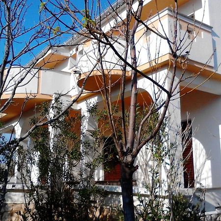 Apartments Kresimir Beauty With Shadow Trees And Parking Place Pag Town Dış mekan fotoğraf